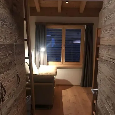 Cosy With Housefeeling *