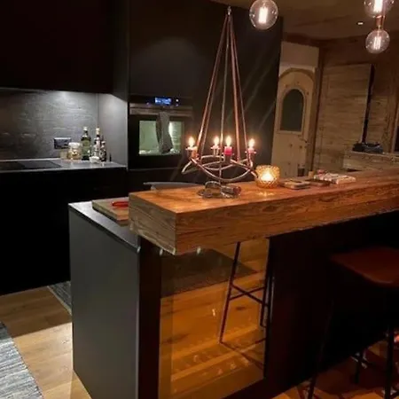 Cosy With Housefeeling